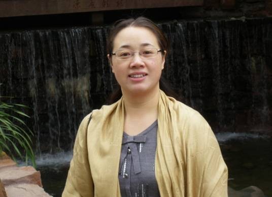 何秀丽（主管护师）