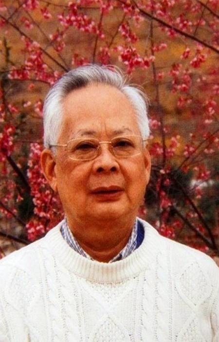 赵自强(国家文物鉴定委员会委员、文物专家)
