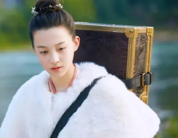 庆帝为什么要杀叶轻眉？
