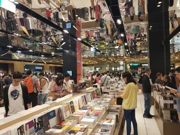 诚品书店为什么这么出名?