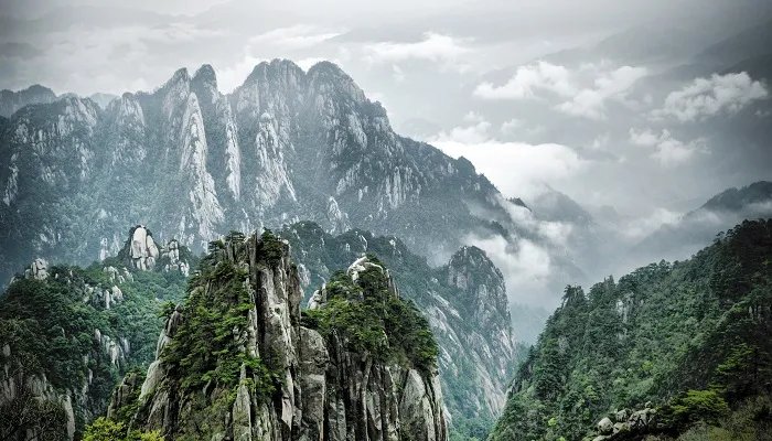 峨眉山在哪里 峨眉山在哪里哪个城市