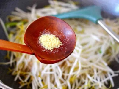 绿豆芽怎么炒好吃?