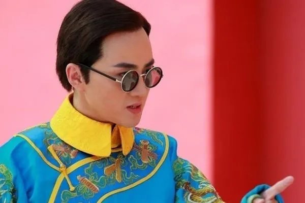 溥仪回故宫，被拦住要求买门票，他随后说了什么，让对方非常尴尬？
