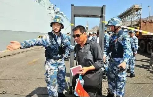 你怎么看我国在载中国游客船只在马来失联之后的救援表现?