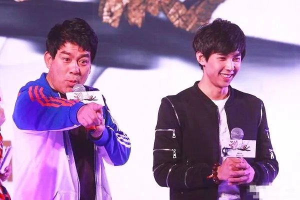 朱时茂儿子长相跟爸爸差别有多大?