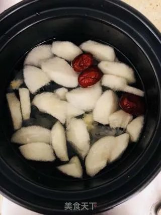 雪梨银耳汤