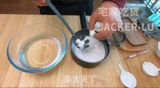 第一次尝试自制滚元宵,抹茶巧克力馅,简单又美味!