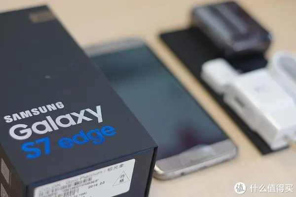 #首晒# 诚意有余,惊艳不足:SAMSUNG 三星 Galaxy S7 edge 开箱简评