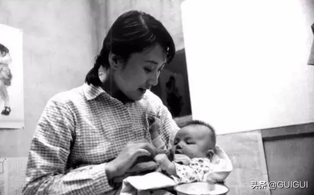 电视剧《渴望》讲述了什么故事？深得大家喜爱呢？
