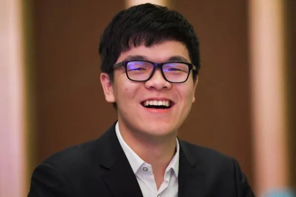 柯洁三星杯击败申真谞夺冠,柯洁在夺冠之后有何表示?