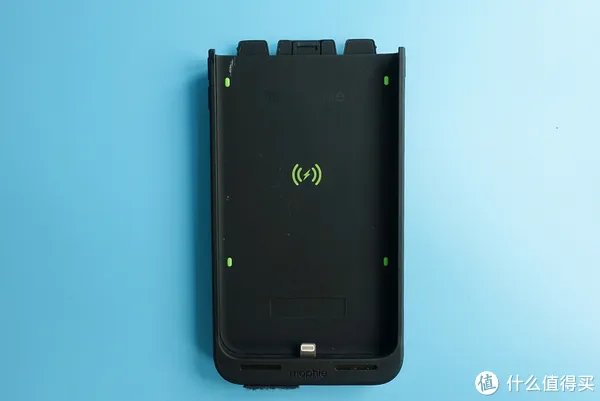 IP8最吸引我的地方,它帮我解决了—Apple 苹果 Mophie 背夹电池充电宝 使用评测