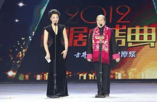 如何评价李明启?