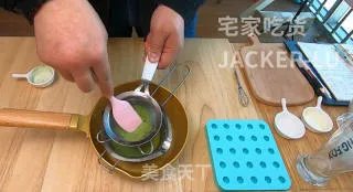第一次尝试自制滚元宵,抹茶巧克力馅,简单又美味!