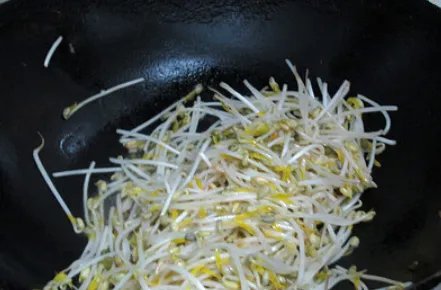 绿豆芽怎么炒好吃?