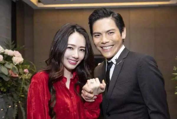 郭碧婷深夜发文,和向佐有多大的关系?