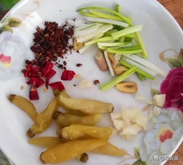 酸菜鱼的做法和步骤图?