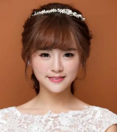 晚礼发型:盘点九款唯美新娘晚礼发型