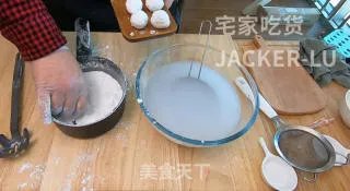 第一次尝试自制滚元宵,抹茶巧克力馅,简单又美味!