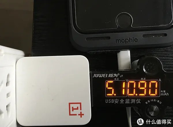 IP8最吸引我的地方,它帮我解决了—Apple 苹果 Mophie 背夹电池充电宝 使用评测
