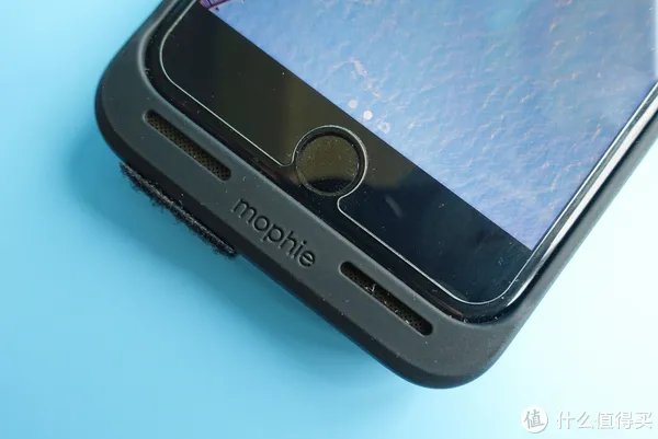 IP8最吸引我的地方,它帮我解决了—Apple 苹果 Mophie 背夹电池充电宝 使用评测