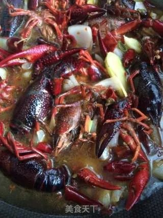 麻辣小龙虾