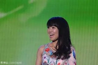 歌手云朵图片