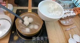 第一次尝试自制滚元宵,抹茶巧克力馅,简单又美味!
