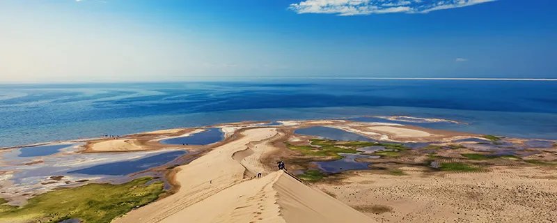 青海湖海拔多少米