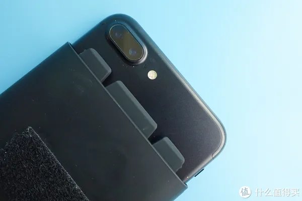 IP8最吸引我的地方,它帮我解决了—Apple 苹果 Mophie 背夹电池充电宝 使用评测