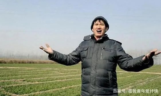 朱之文被村民“吸血”10年,家里门还总被踹开,他为何不搬家?