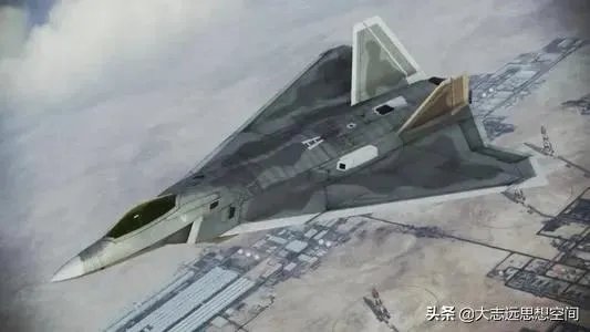 歼-20如果要改进，会有哪些演变方向，可以整体放大变为战斗轰炸机吗？