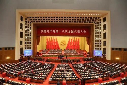 中国特色社会主义事业的总体布局是什么？