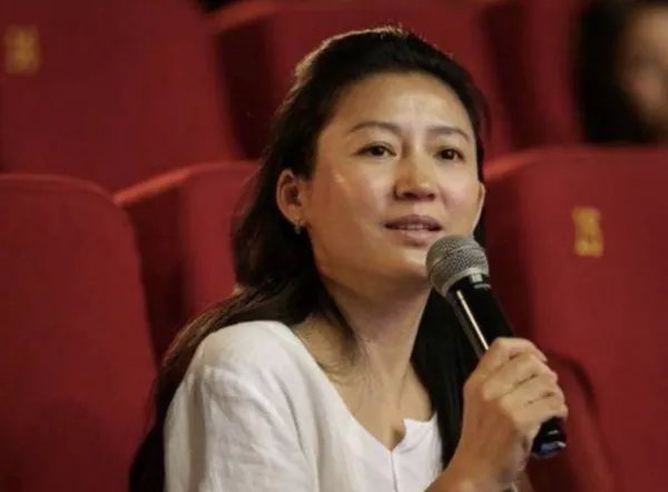 王小丫老公是谁？