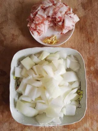 洋葱炒肉