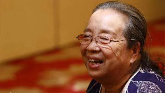 如何评价李明启？