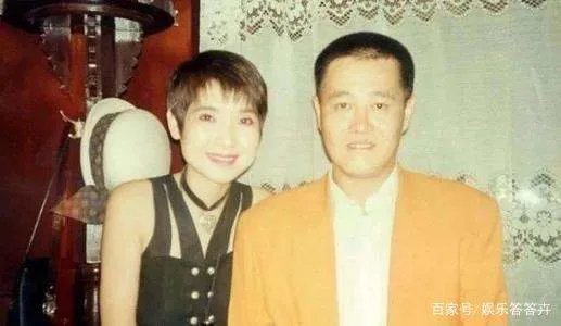 赵本山的原配葛淑珍是个什么样的人,现在过得好吗?