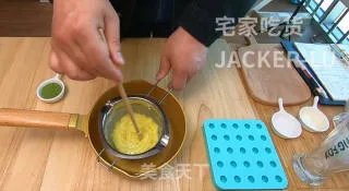 第一次尝试自制滚元宵,抹茶巧克力馅,简单又美味!