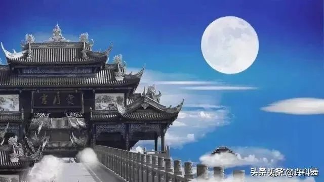 上联:请?下联:鱼虾月中游?
