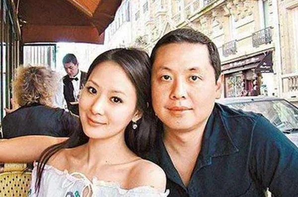 孙芸芸和廖镇汉各玩各的要离婚 廖镇汉年轻时候的照片