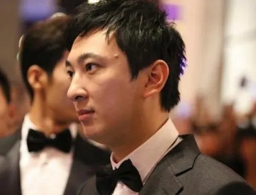 王思聪吐槽小时代引发网友不满 调戏林更新语不惊人死不休