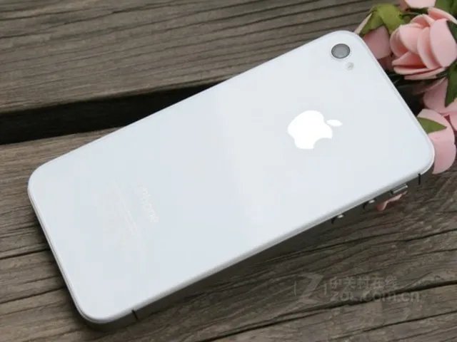 苹果iPhone 4S经典怀旧机型 国行售499