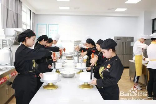 如何学习做蛋糕?