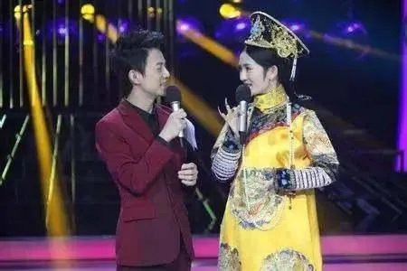 谢娜真的是靠何炅撑起来的吗?