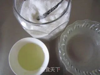 柔软的一塌糊涂--详解7寸戚风制作