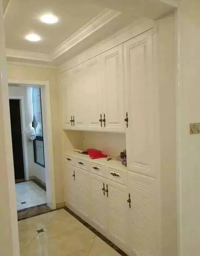 新房家具还没入场，老婆天天都要去看一遍，连邻居看了都来模仿！