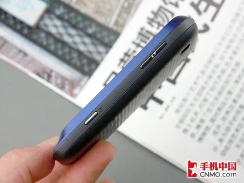 3G+WLAN 超值智能机摩托罗拉XT301评测