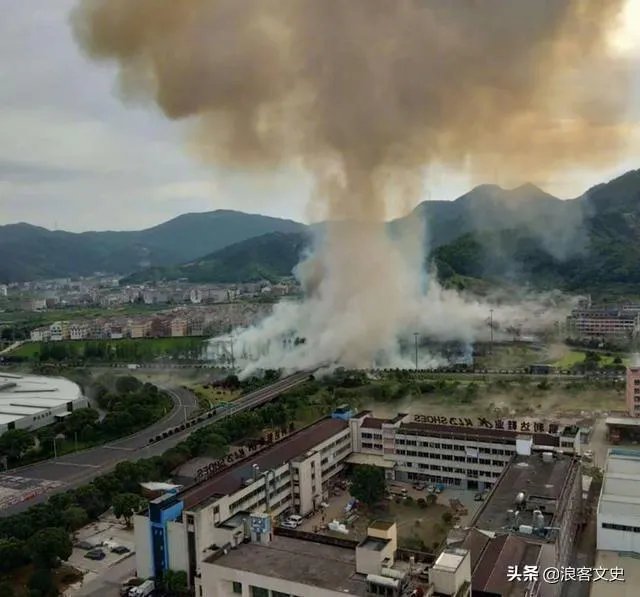 这次油罐车爆炸算成TNT总量是多少?在路上碰到油罐车怎么办? - 芝士回答