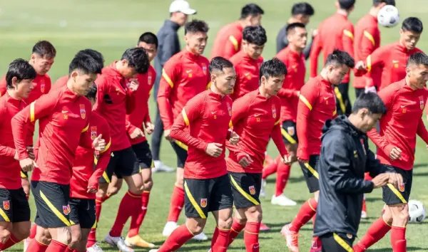 2022迪拜杯中国男足4:2击败泰国,如何评价本场比赛?