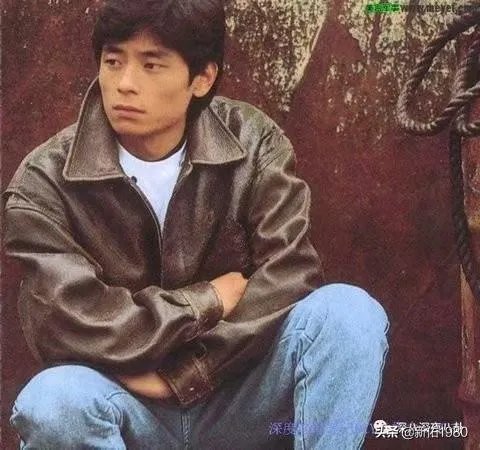 为什么98年的王杰和2000年的王杰变化那么大?