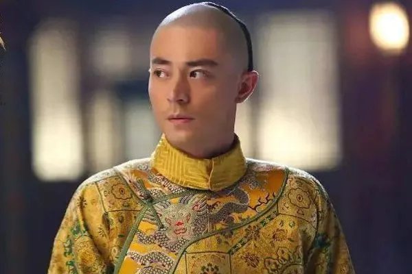 一生写诗四万余,乾隆唯一被收入课本的诗是哪一首?